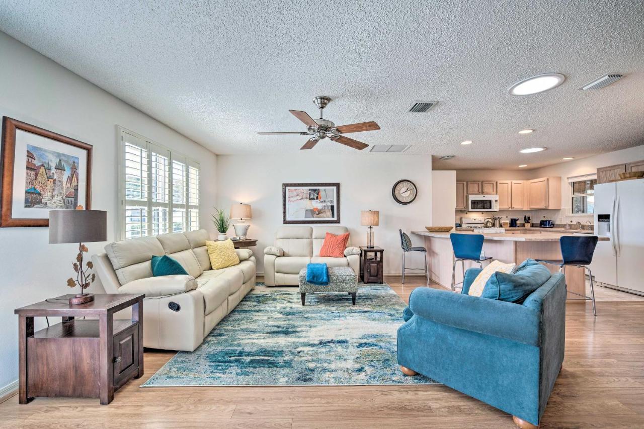 Home In The Villages With Lanai And Private Hot Tub! Exterior photo